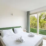 Nest - With Garden *