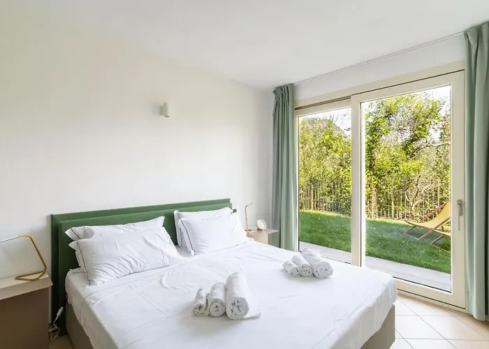 Nest - With Garden *