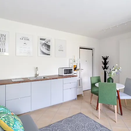 Nest - With Garden טרמצו